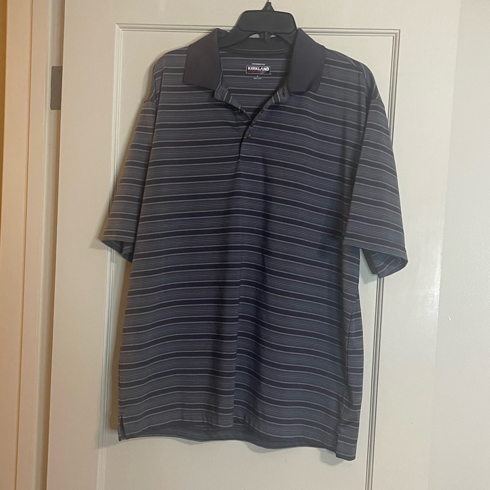 Kirkland mens polo. Gray. Like new!  Size large